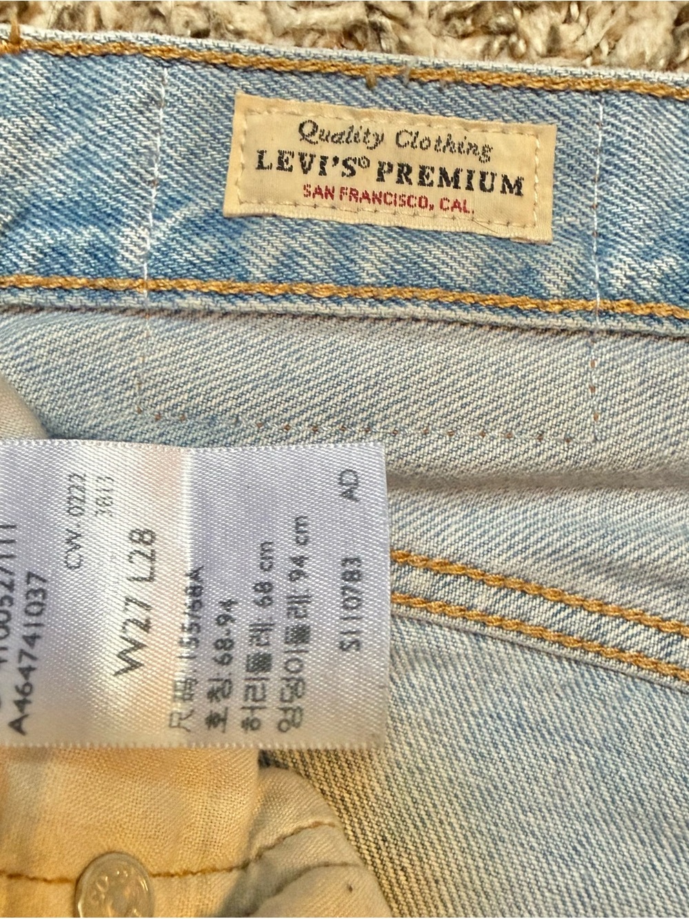 Levi's Premium 501 Original Cropped Women's Jeans with ® red tag - Picture 5 of 7